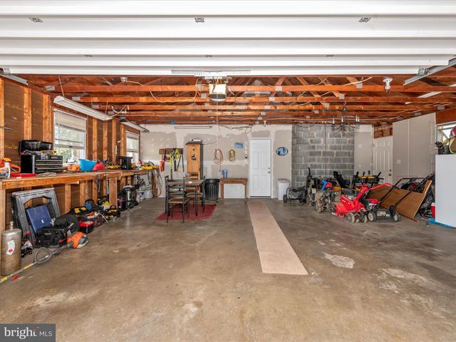 6423 BICKLE ROAD, Chambersburg, PA 17202
