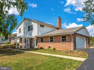 6423 BICKLE ROAD, Chambersburg, PA 17202