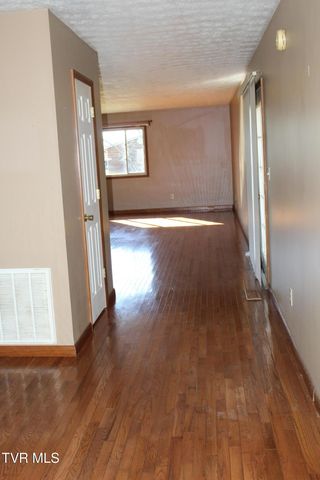 158 Dryden Heights Drive, Dryden, VA 24243