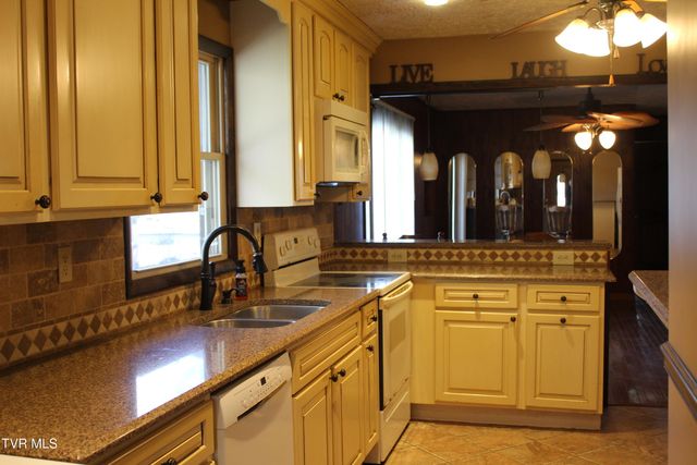 158 Dryden Heights Drive, Dryden, VA 24243