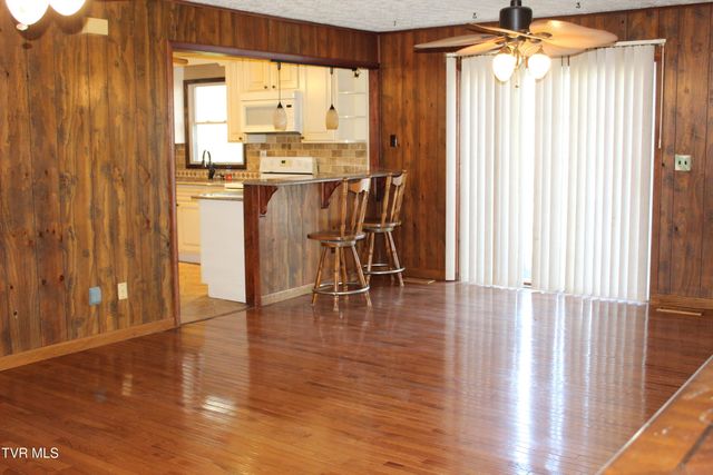 158 Dryden Heights Drive, Dryden, VA 24243