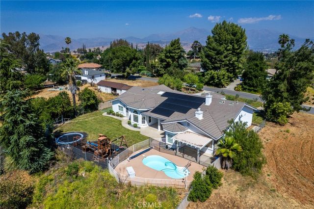 12908 South Lane, Redlands, CA 92373