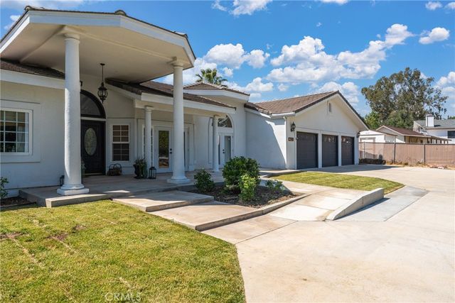 12908 South Lane, Redlands, CA 92373