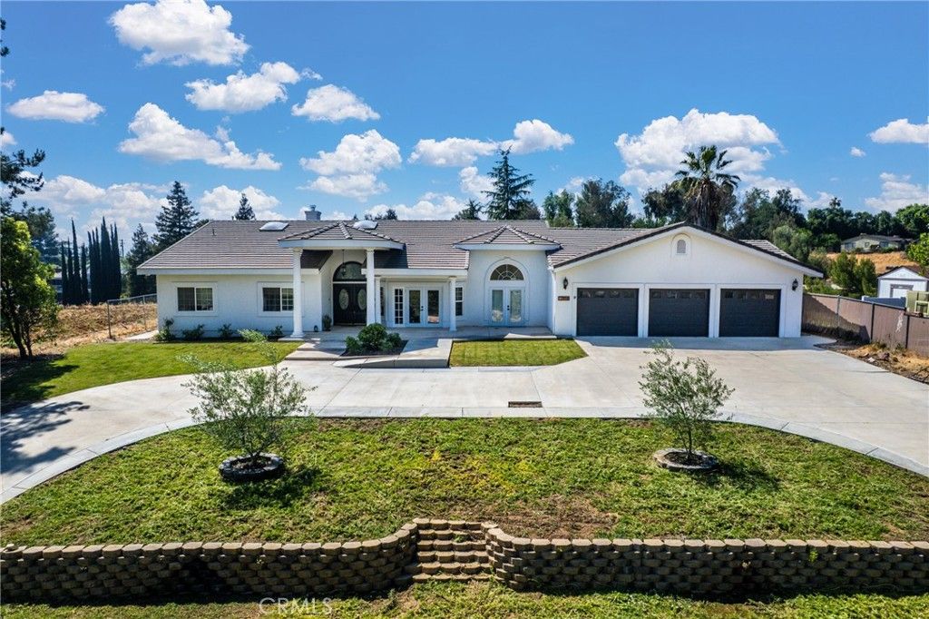 12908 South Lane, Redlands, CA 92373