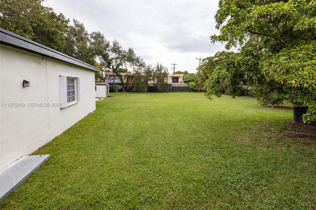 3401 SW 17th St 3401, Miami, FL 33145