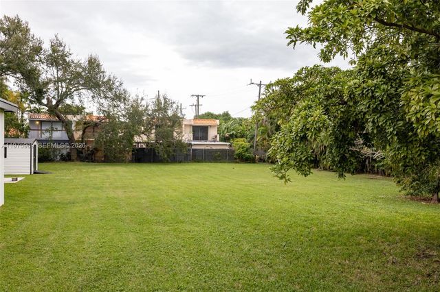 3401 SW 17th St 3401, Miami, FL 33145