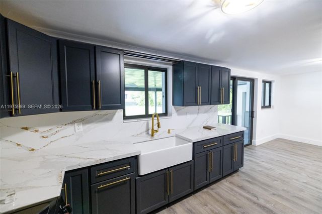 3401 SW 17th St 3401, Miami, FL 33145