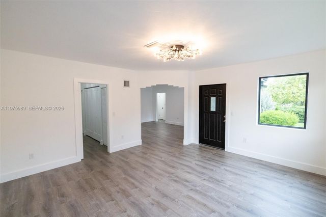 3401 SW 17th St 3401, Miami, FL 33145