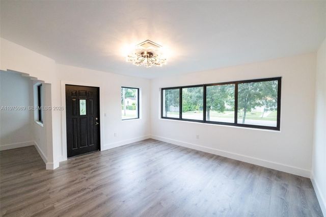 3401 SW 17th St 3401, Miami, FL 33145