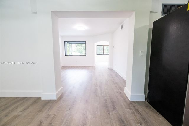 3401 SW 17th St 3401, Miami, FL 33145