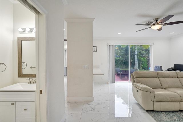 4180 Lansing Avenue, Cooper City, FL 33026