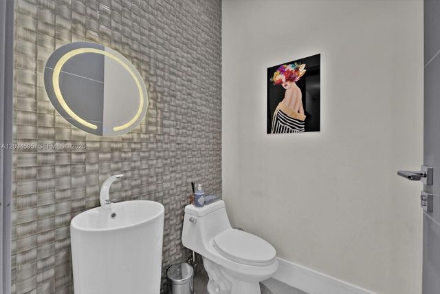 3079 Carter Street 3079, Miami, FL 33133