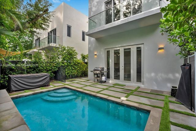 3079 Carter Street 3079, Miami, FL 33133