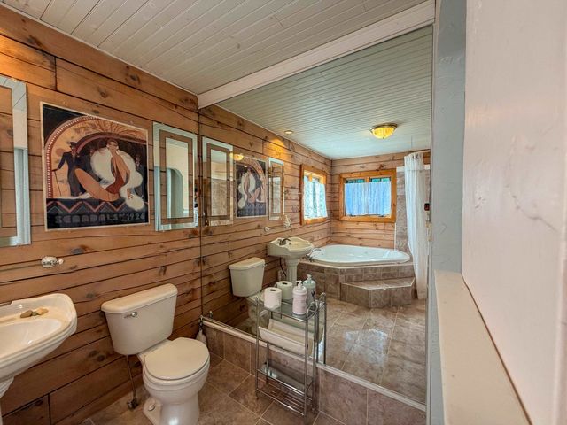 1988 Hudson Road, Waterford, VT 05848