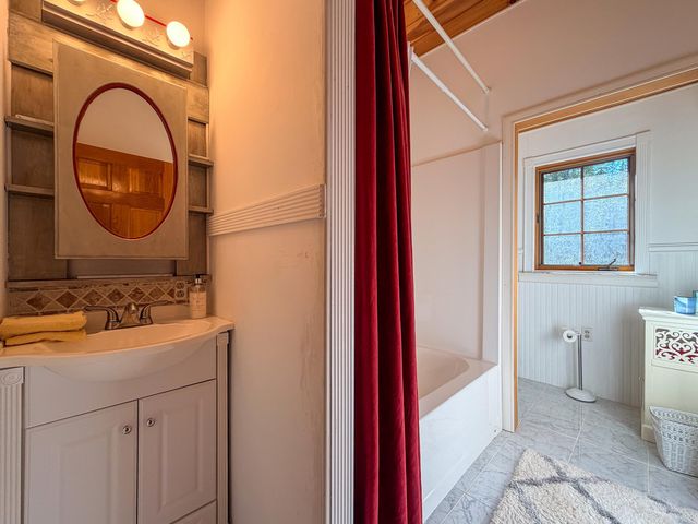1988 Hudson Road, Waterford, VT 05848
