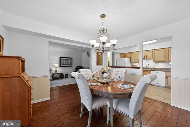 194 SUMMIT HOUSE, West Chester, PA 19382