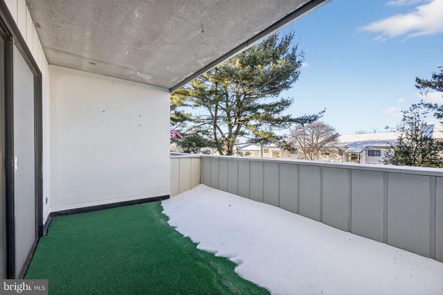 194 SUMMIT HOUSE, West Chester, PA 19382