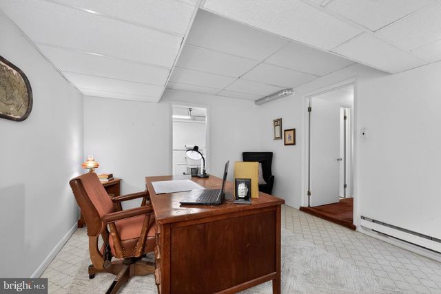 194 SUMMIT HOUSE, West Chester, PA 19382