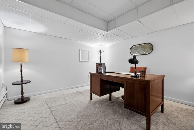 194 SUMMIT HOUSE, West Chester, PA 19382