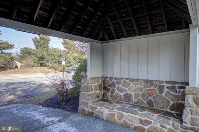 194 SUMMIT HOUSE, West Chester, PA 19382