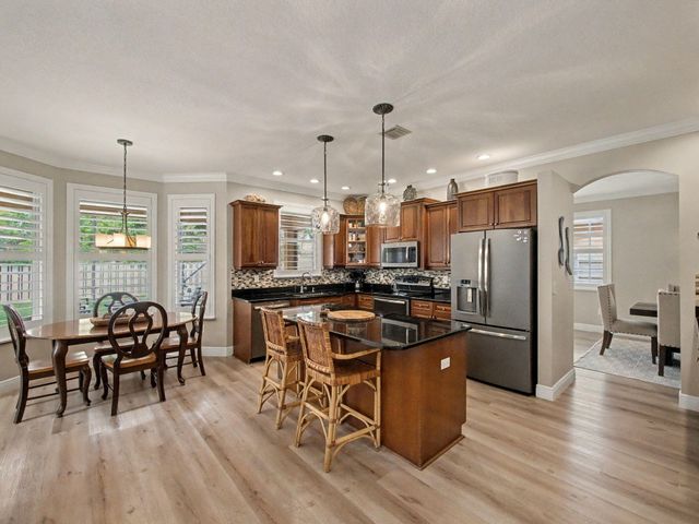 2052 Reston Circle, Royal Palm Beach, FL 33411