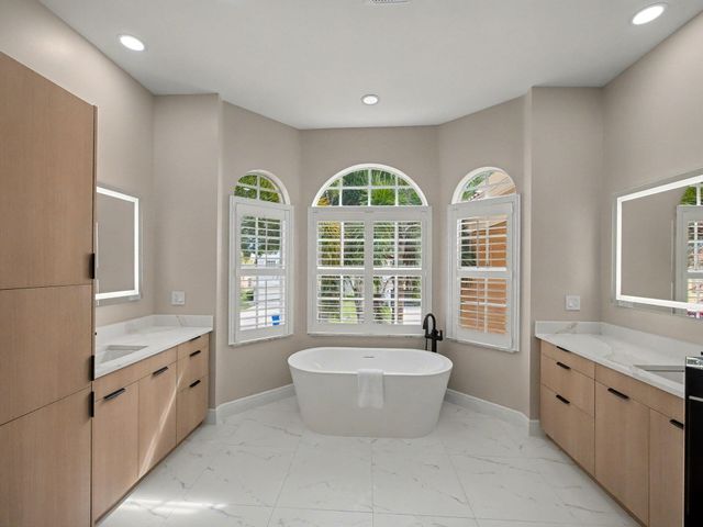 2052 Reston Circle, Royal Palm Beach, FL 33411