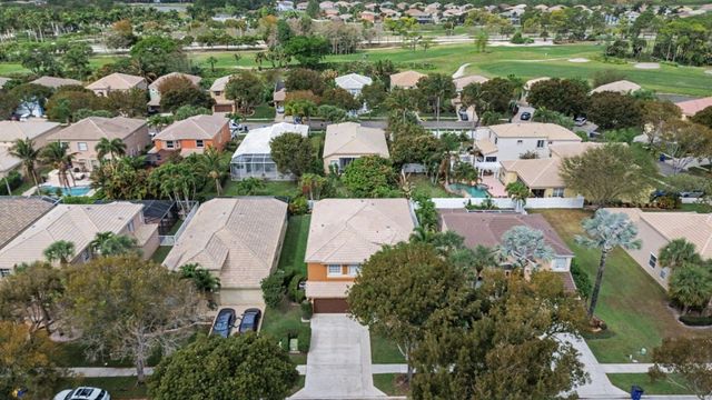 2052 Reston Circle, Royal Palm Beach, FL 33411