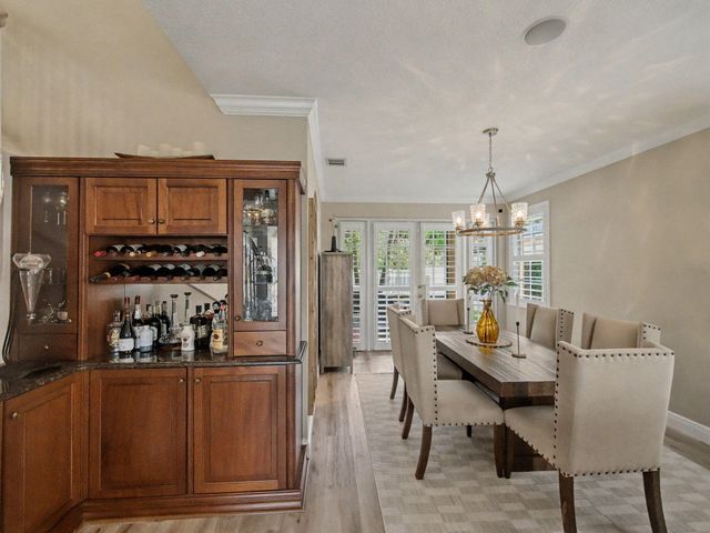 2052 Reston Circle, Royal Palm Beach, FL 33411