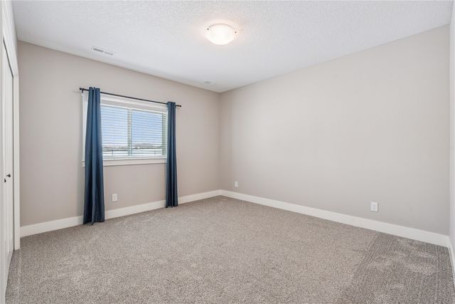 5627 163rd Street, Urbandale, IA 50323