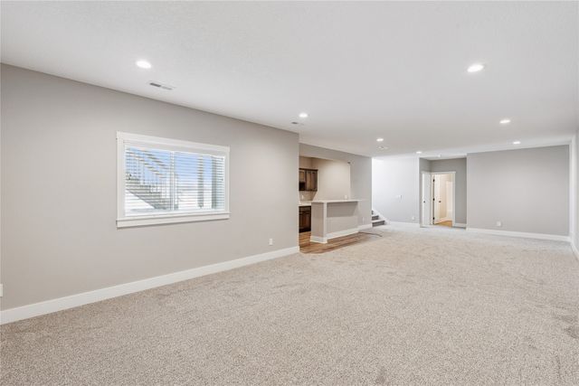 5627 163rd Street, Urbandale, IA 50323