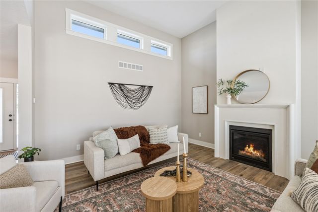 5627 163rd Street, Urbandale, IA 50323