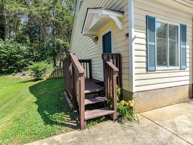 13421 Baker Mills Road, Pineville, NC 28134