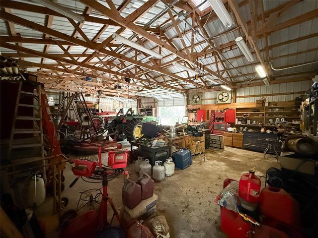 16316 County Road 224, Oakwood, TX 75855