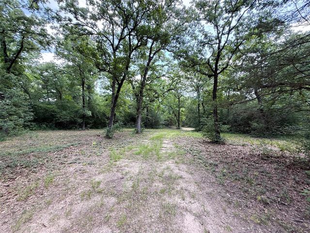 16316 County Road 224, Oakwood, TX 75855
