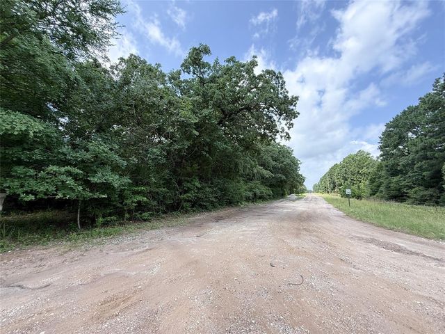16316 County Road 224, Oakwood, TX 75855