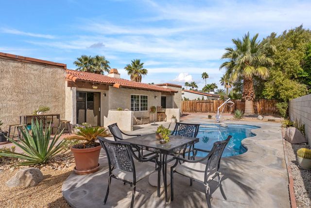 1838 N Nogales Way, Palm Springs, CA 92262