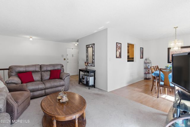 1190 W Saint Georges Avenue A19, Linden City, NJ 07036