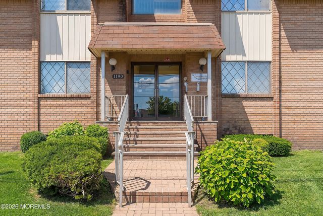 1190 W Saint Georges Avenue A19, Linden City, NJ 07036