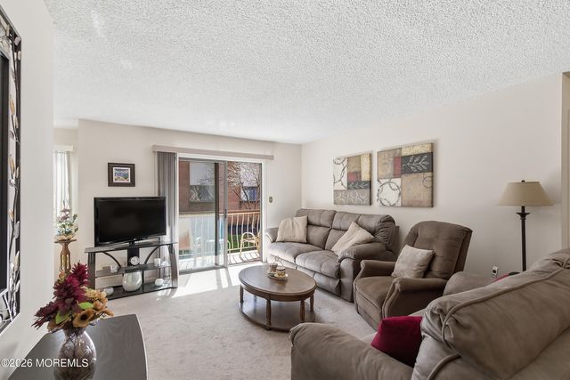 1190 W Saint Georges Avenue A19, Linden City, NJ 07036