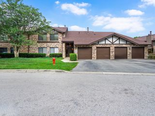 6230 Trinity Drive 1-C, Lisle, IL 60532
