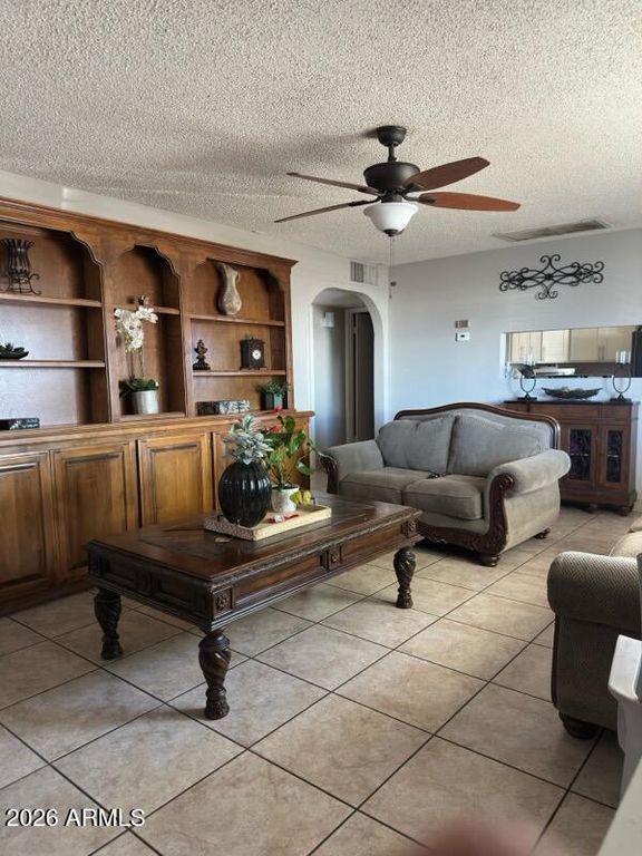 Image 3 of property listing at 4529 N 30TH Avenue, Phoenix, AZ 85017