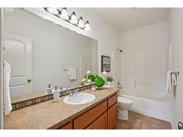 2210 Ne 177TH Ave, Vancouver, WA 98684