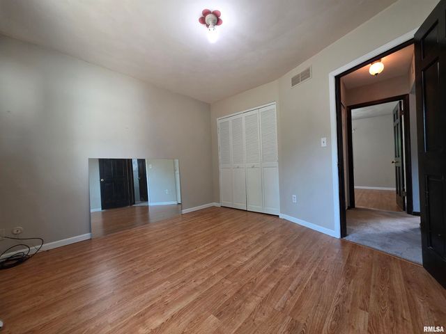 2122 HIGHWOOD Avenue, Pekin, IL 61554