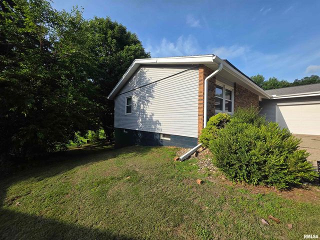 2122 HIGHWOOD Avenue, Pekin, IL 61554