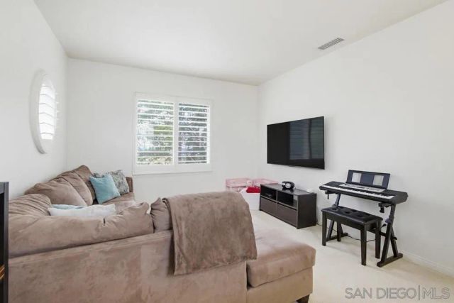 11393 Chaffinch Ct, San Diego, CA 92131