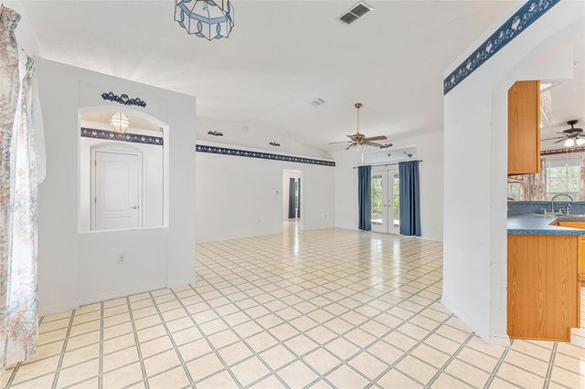 8212 N ZAVAL AVENUE, Dunnellon, FL 34433