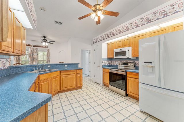 8212 N ZAVAL AVENUE, Dunnellon, FL 34433