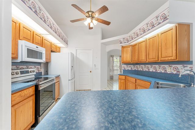 8212 N ZAVAL AVENUE, Dunnellon, FL 34433