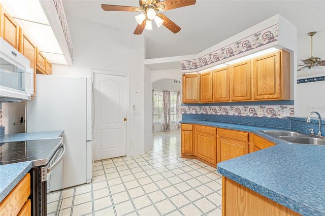 8212 N ZAVAL AVENUE, Dunnellon, FL 34433