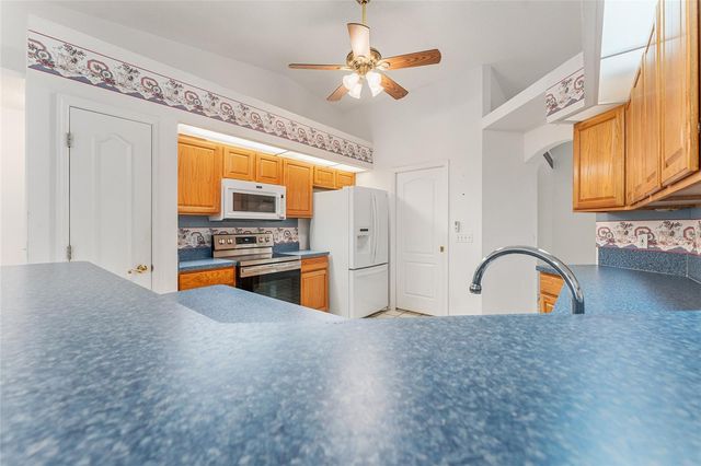 8212 N ZAVAL AVENUE, Dunnellon, FL 34433